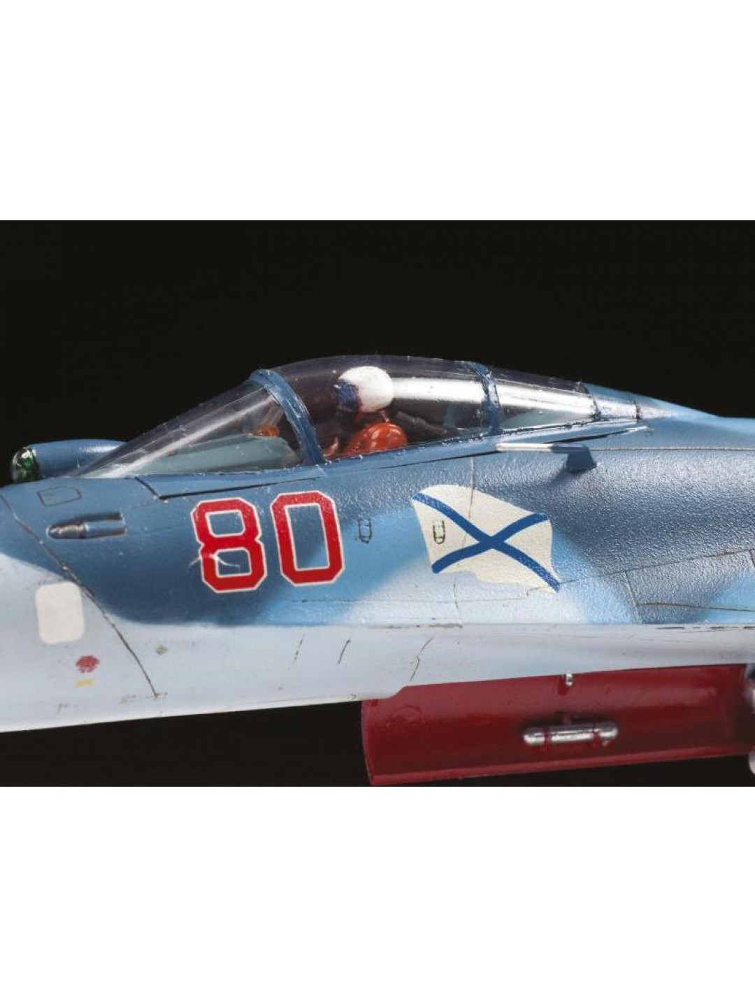 Сборная модель ZVEZDA Российский палубный истребитель Су-33, 1/72