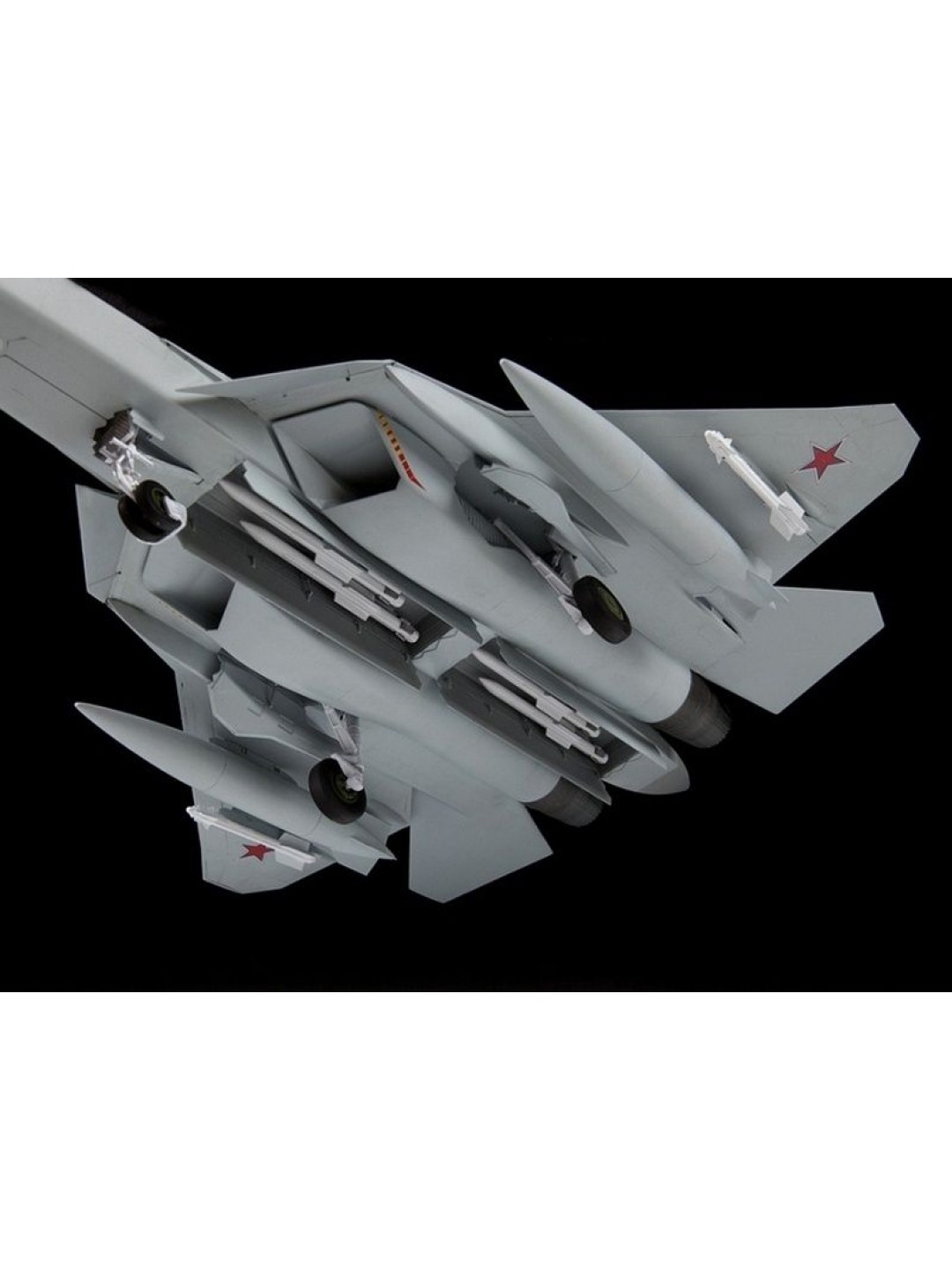Сборная модель ZVEZDA Российский многофункциональный истребитель пятого поколения Су-57, 1/48