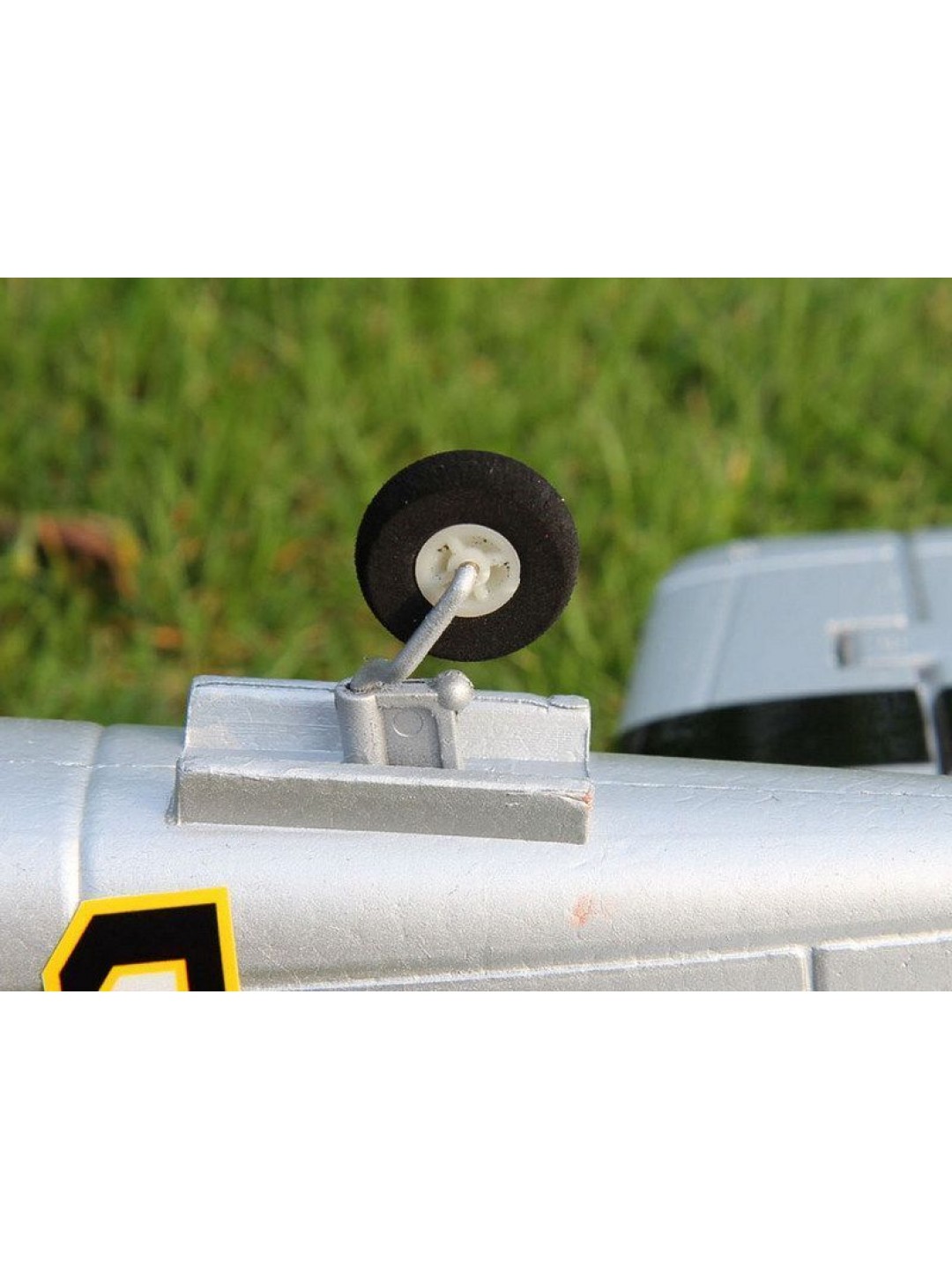 Радиоуправляемый самолет Top RC P-51D желтый 750мм 2.4G 4-ch LiPo RTF