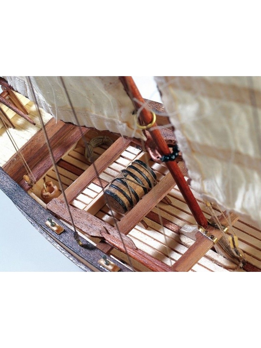 Сборная деревянная модель шлюпки корабля Artesania Latina ENDEAVOUR, 1/50