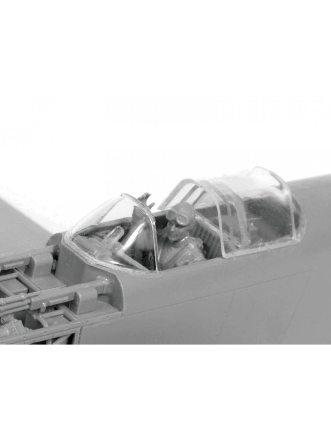 Сборная модель ZVEZDA Советский истребитель Як-3, 1/48