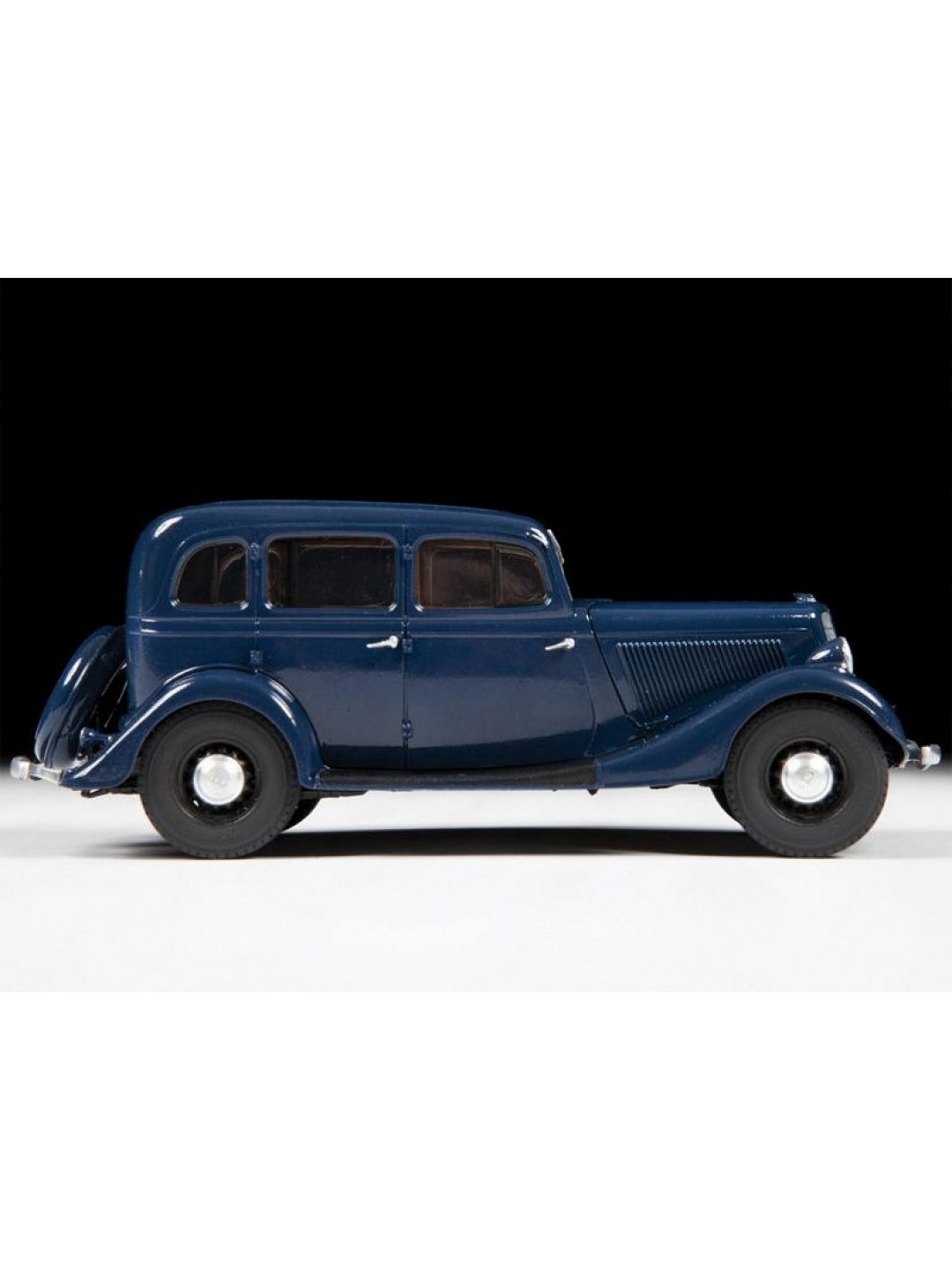 Сборная модель ZVEZDA Советский автомобиль Газ М1, 1/35