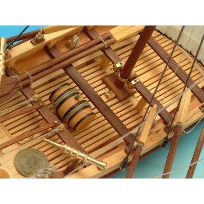Сборная деревянная модель капитанской шлюпки корабля Artesania Latina SANTISIMA TRINIDAD, 1/50