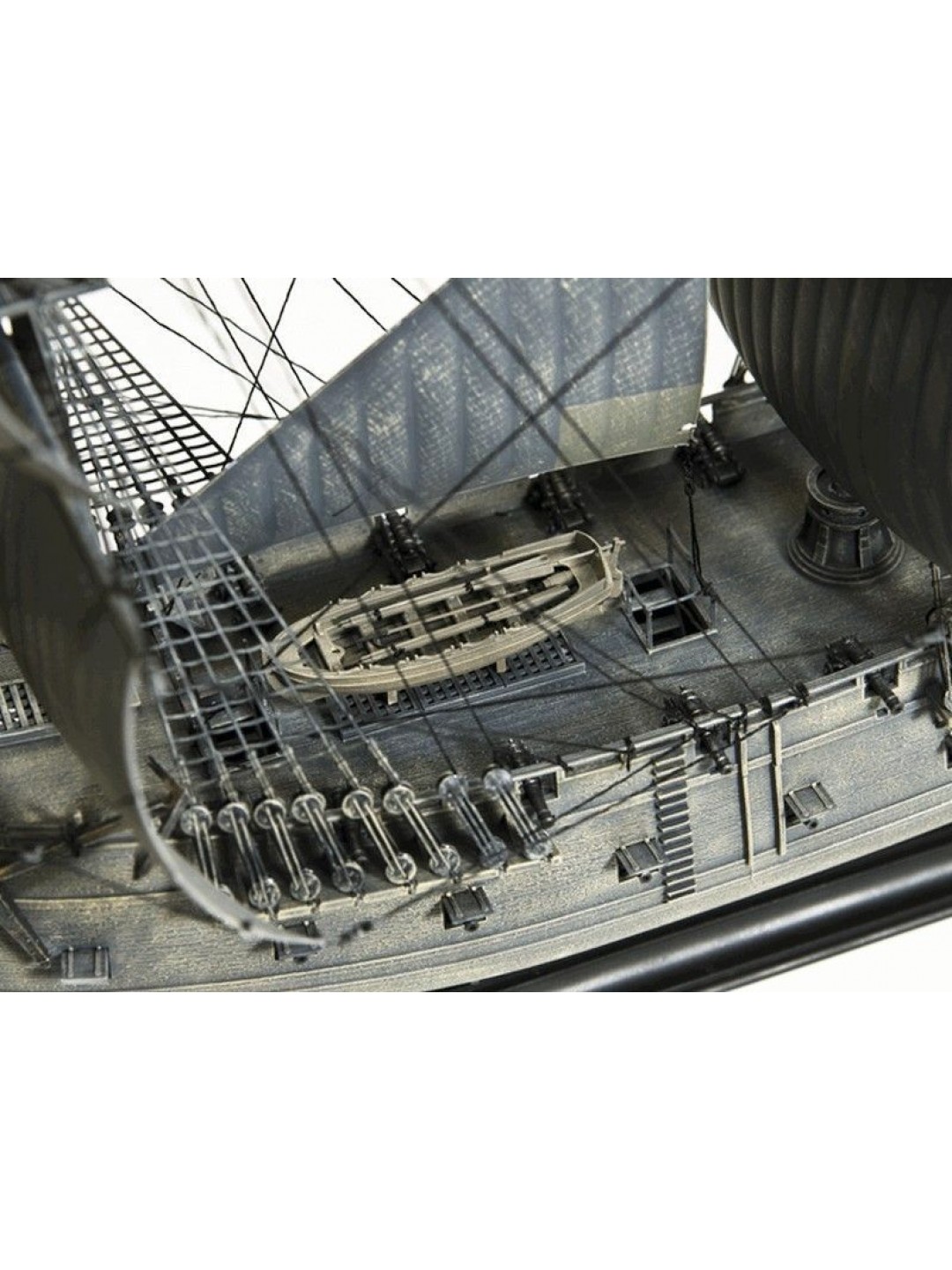 Сборная модель ZVEZDA Корабль Джека Воробья "Черная жемчужина", 1/72
