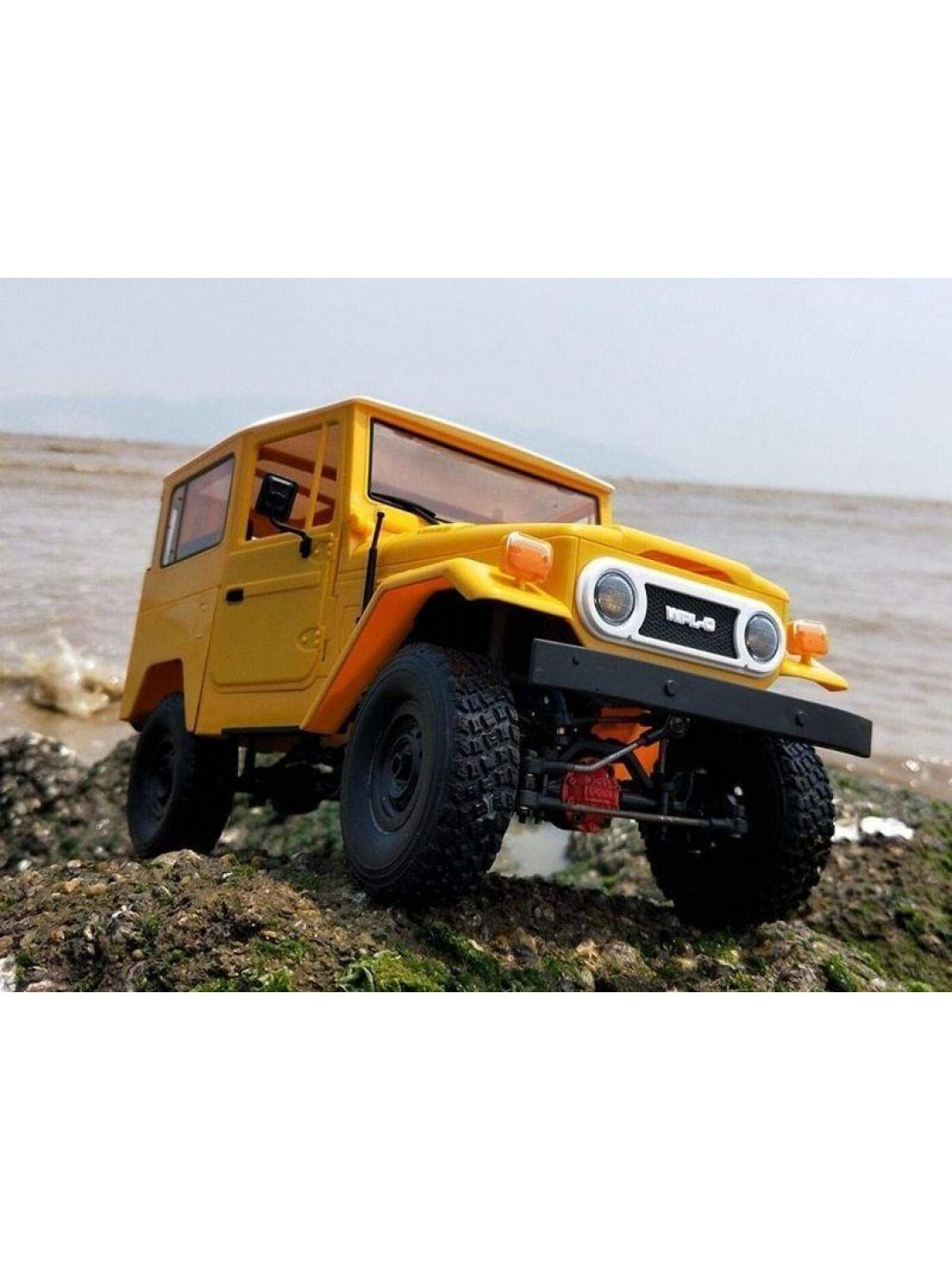 Радиоуправляемая машина WPL японский внедорожник FJ40 (желтая) 4WD 2.4G 1/16 RTR