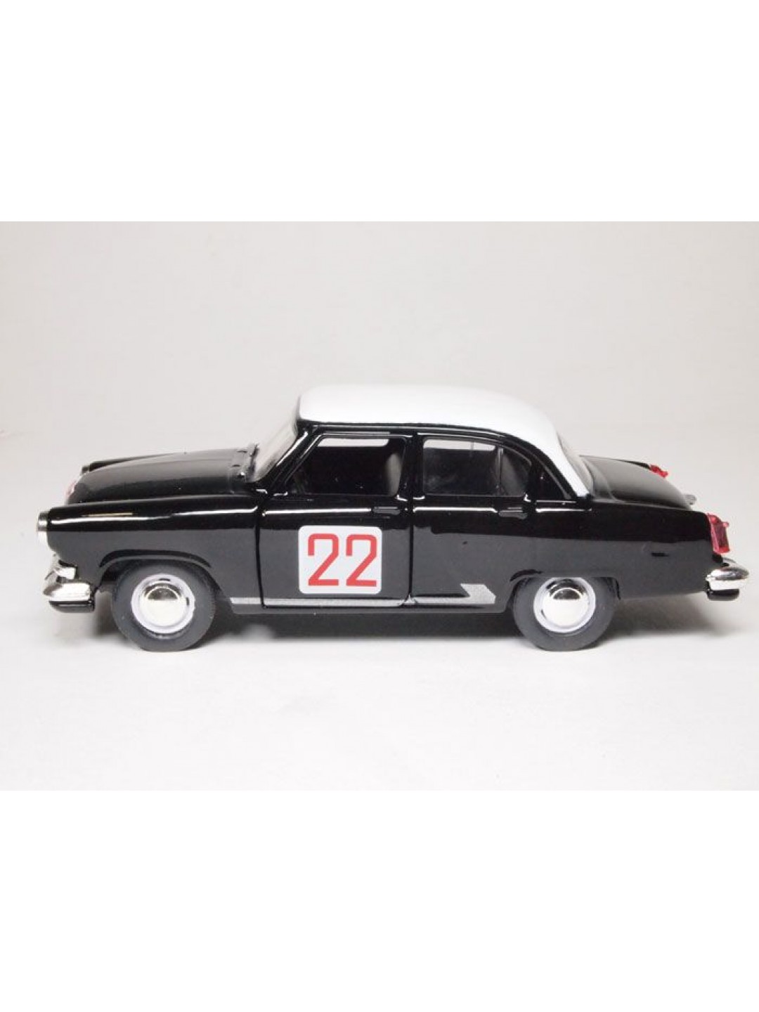 Машина Autotime "ГАЗ-21 "ВОЛГА" ралли 1964 год 1:43