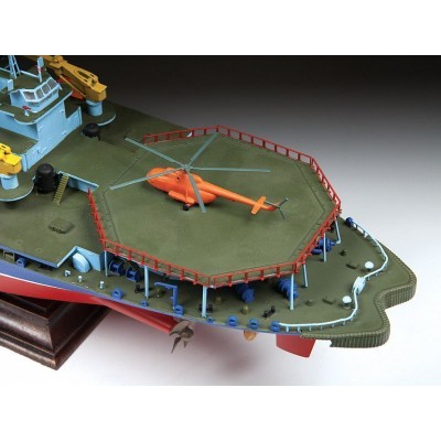 Сборная модель ZVEZDA Российский атомный ледокол проект 22220 "Арктика", 1/350