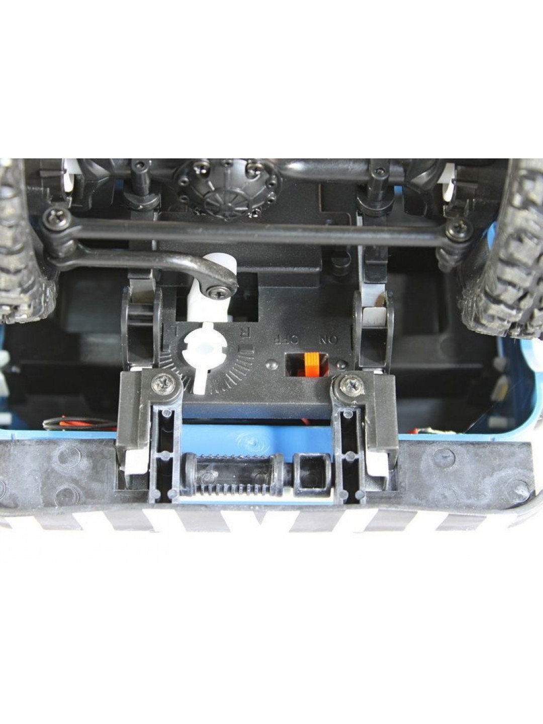Радиоуправляемая машина MN MODEL ГАЗ-66 грузовая (синяя) 4WD 2.4G 1/16 RTR