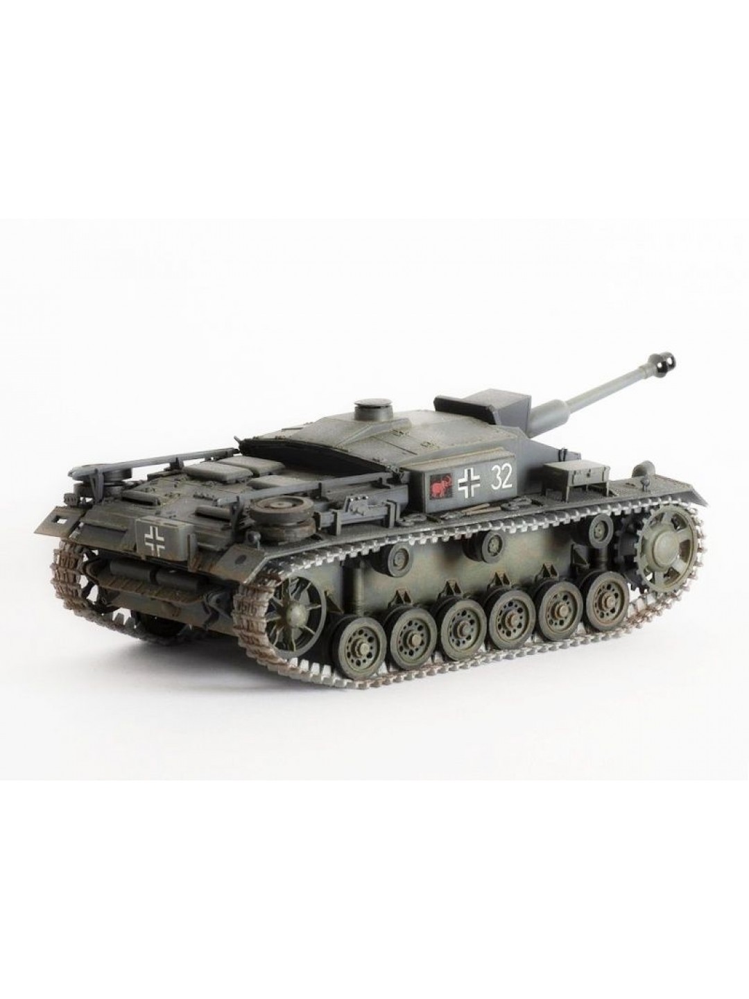 Сборная модель ZVEZDA Немецкое штурмовое орудие Штурмгешутц III (StuG III Ausf.F), 1/35