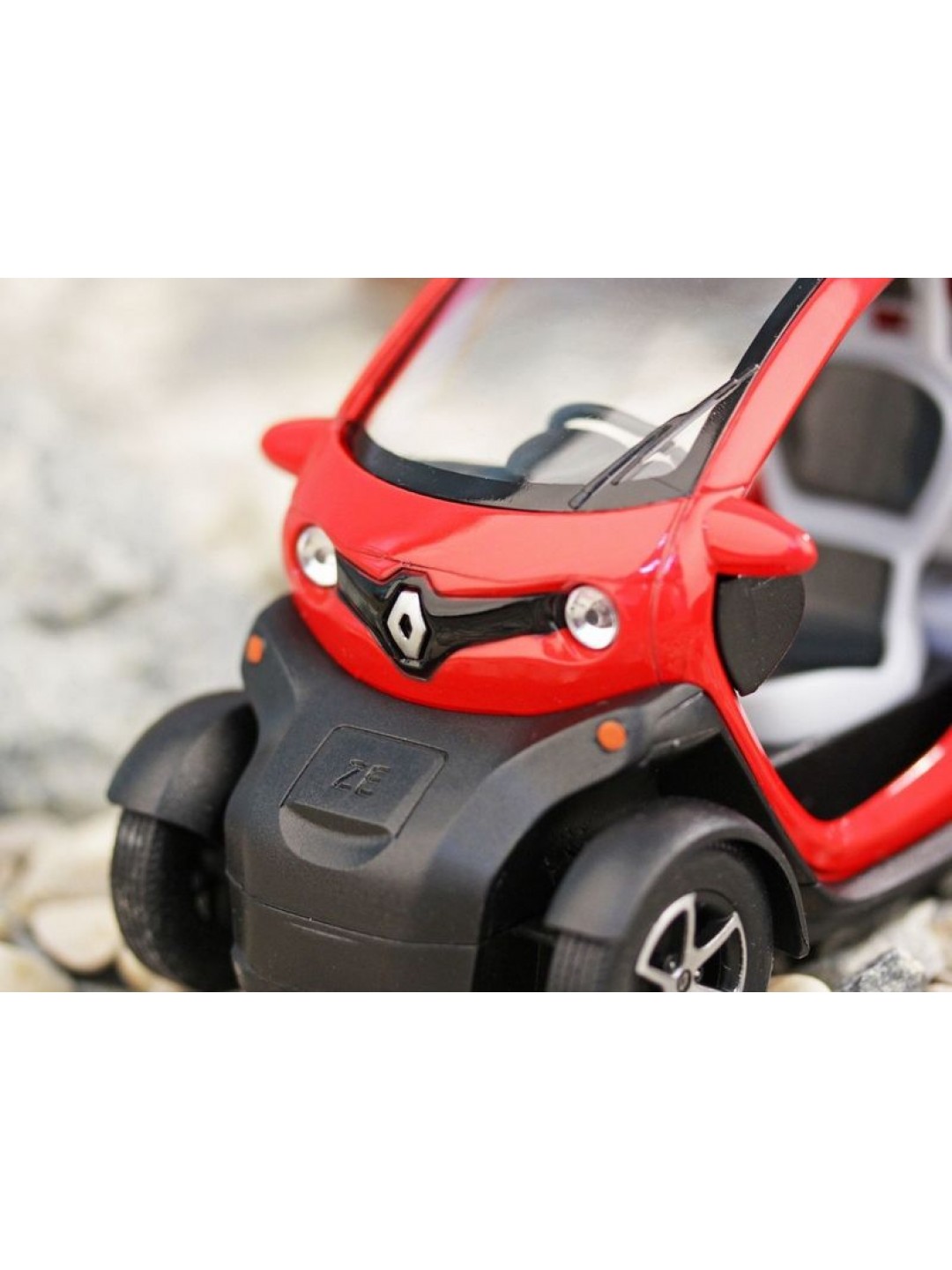 Машина Kinsmart Twizy инерция (1/12шт.) 12,5см б/к