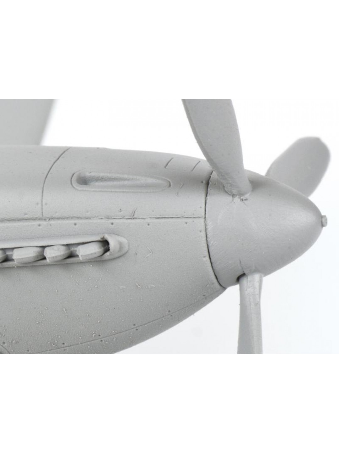Сборная модель ZVEZDA Советский истребитель Як-3 (сборка без клея), 1/72