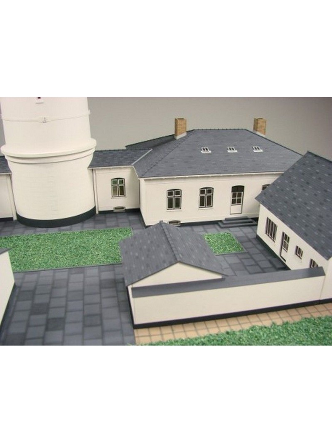 Сборная картонная модель Shipyard маяк Lighthouse Kampen with buildings (№74), 1/87