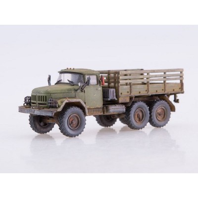 Сборная модель AVD ЗИЛ-131 бортовой, 1/72