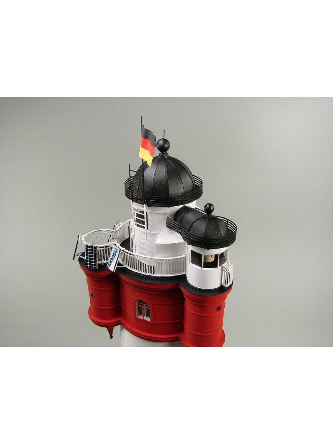 Сборная картонная модель Shipyard маяк Roter Sand Lighthouse (№46), 1/87