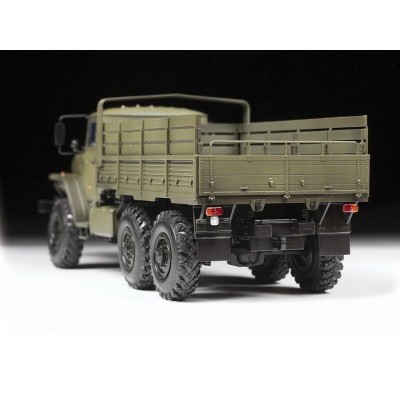 Сборная модель ZVEZDA Российский армейский грузовик Урал-4320, 1/35
