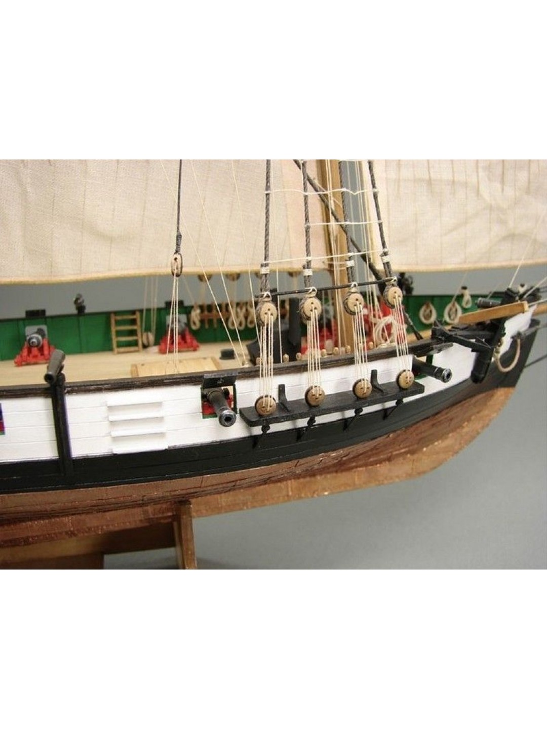 Сборная картонная модель Shipyard балтиморский клипер Berbice в верфи Quay-Portt 1780 г (№38), 1/96