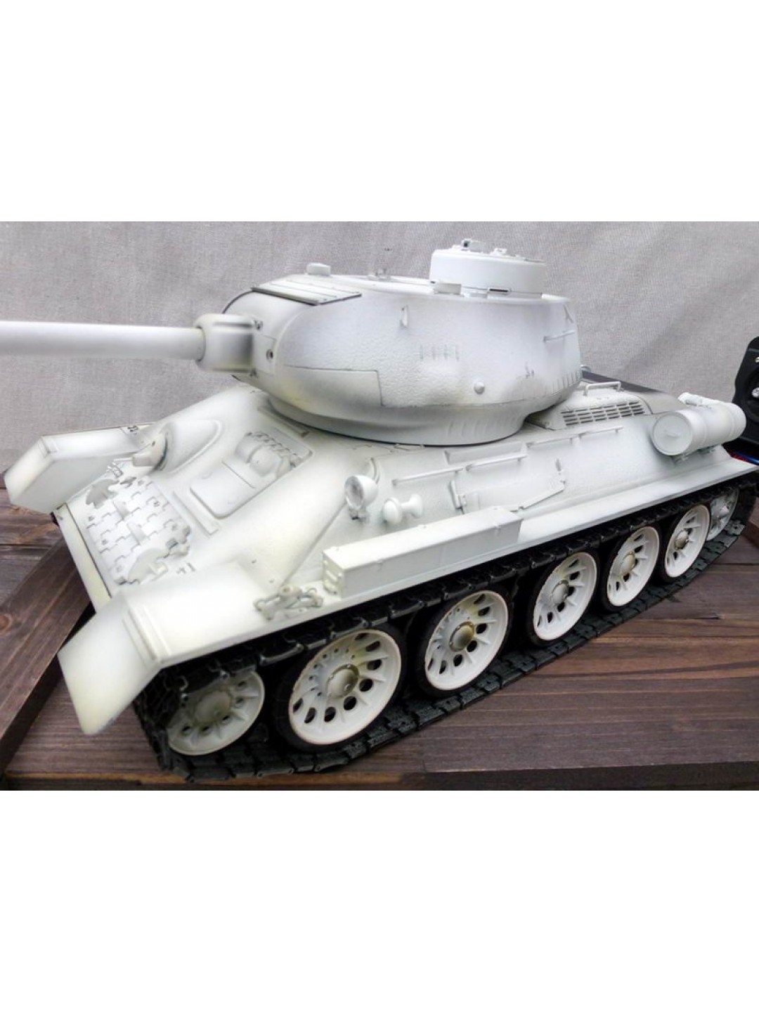 Р/У танк Taigen 1/16 T34-85 (СССР) (для ИК танкового боя) 2.4G (зимний)