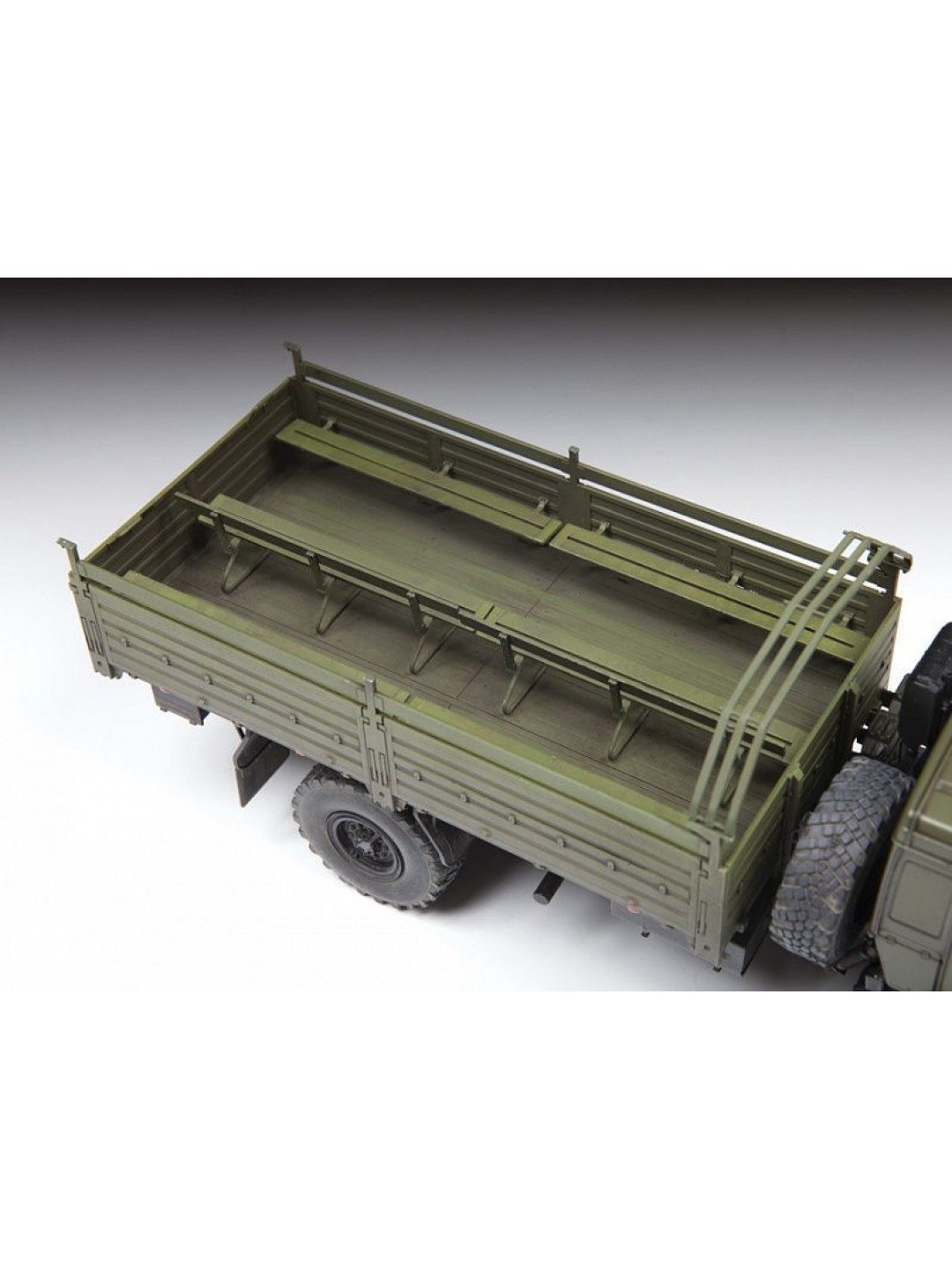 Сборная модель ZVEZDA Российский двухосный грузовой автомобиль К-4350, 1/35