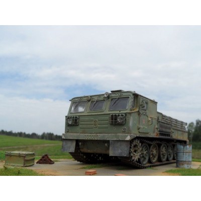 Сборная модель AVD Средний артиллерийский тягач АТС-59Г, 1/43