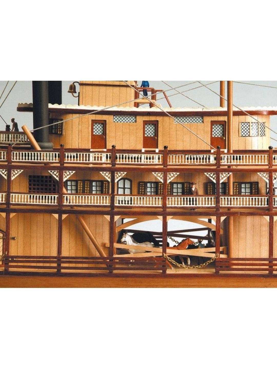 Сборная деревянная модель речного парохода Artesania Latina MISSISSIPPI, 1/80