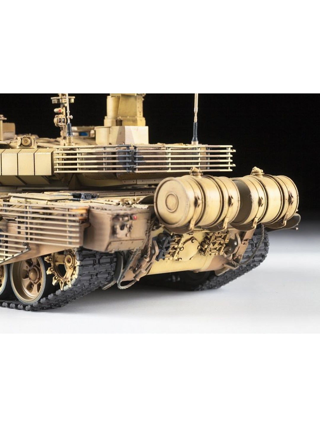 Сборная модель ZVEZDA Российский основной боевой танк Т-90МС, 1/35