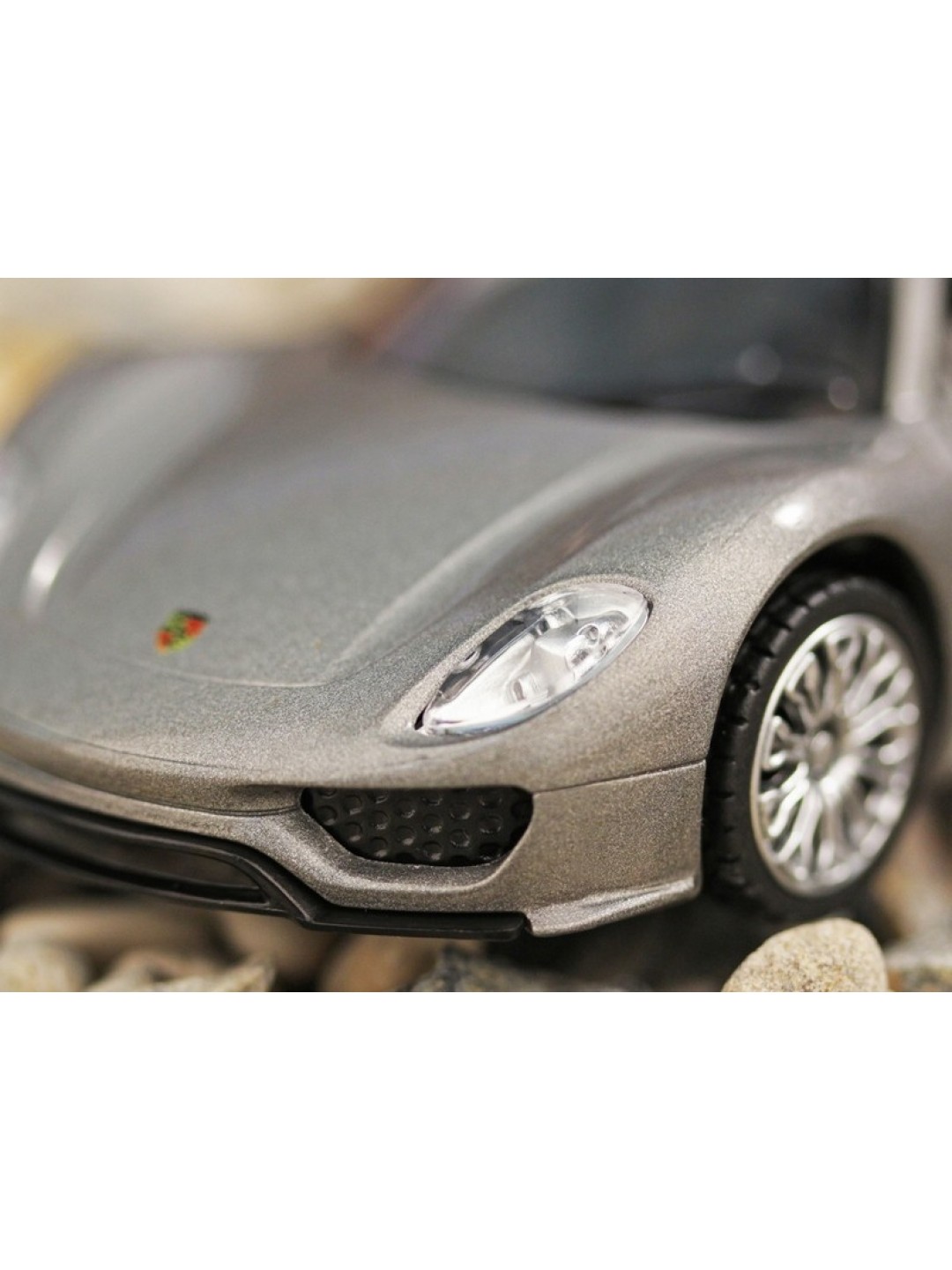 Машина Ideal 1:41 Porsche 918 (с открытым верхом)