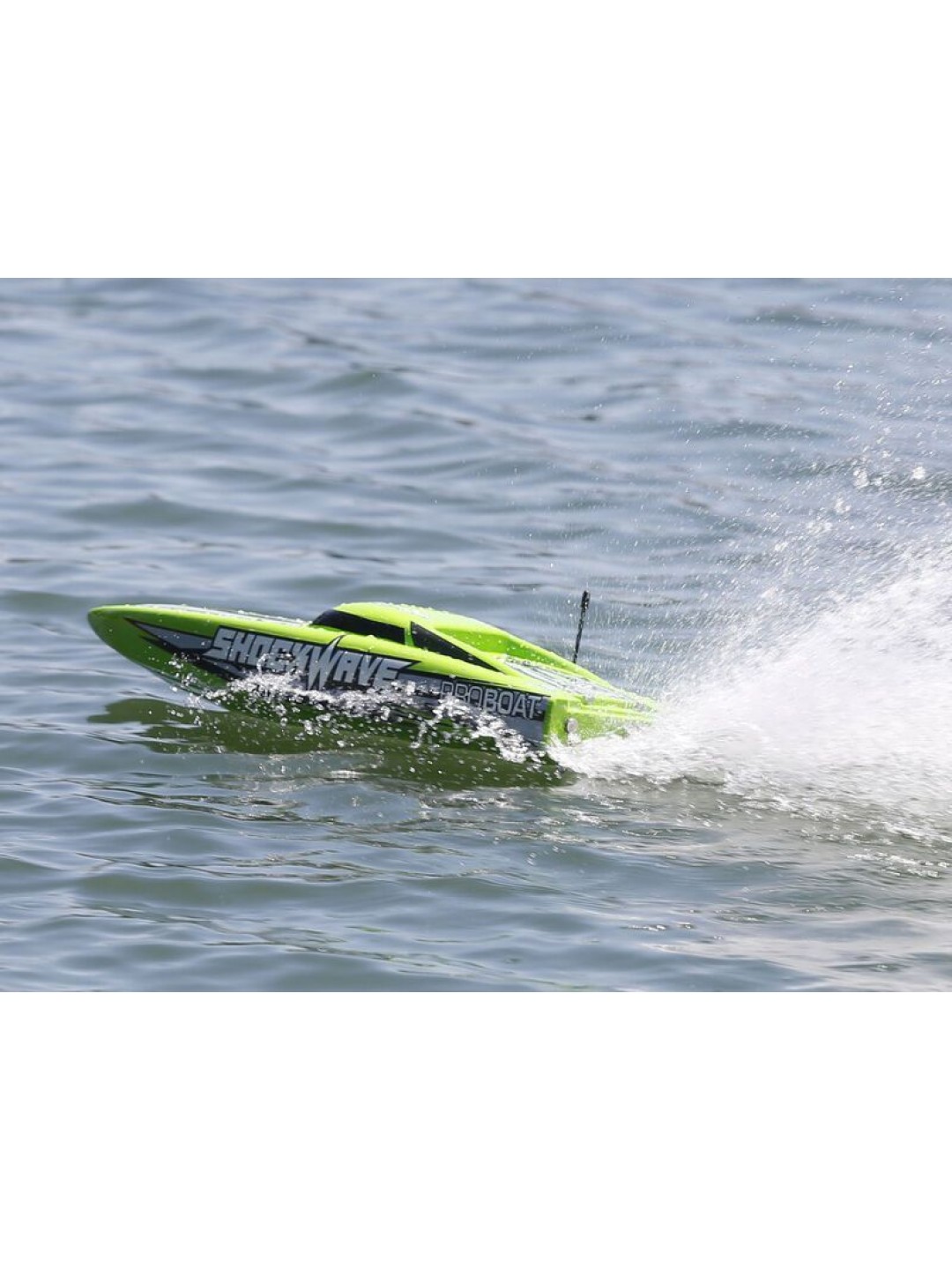 Радиоуправляемый катер ProBoat Shockwave 26 Brushless Deep-V RTR
