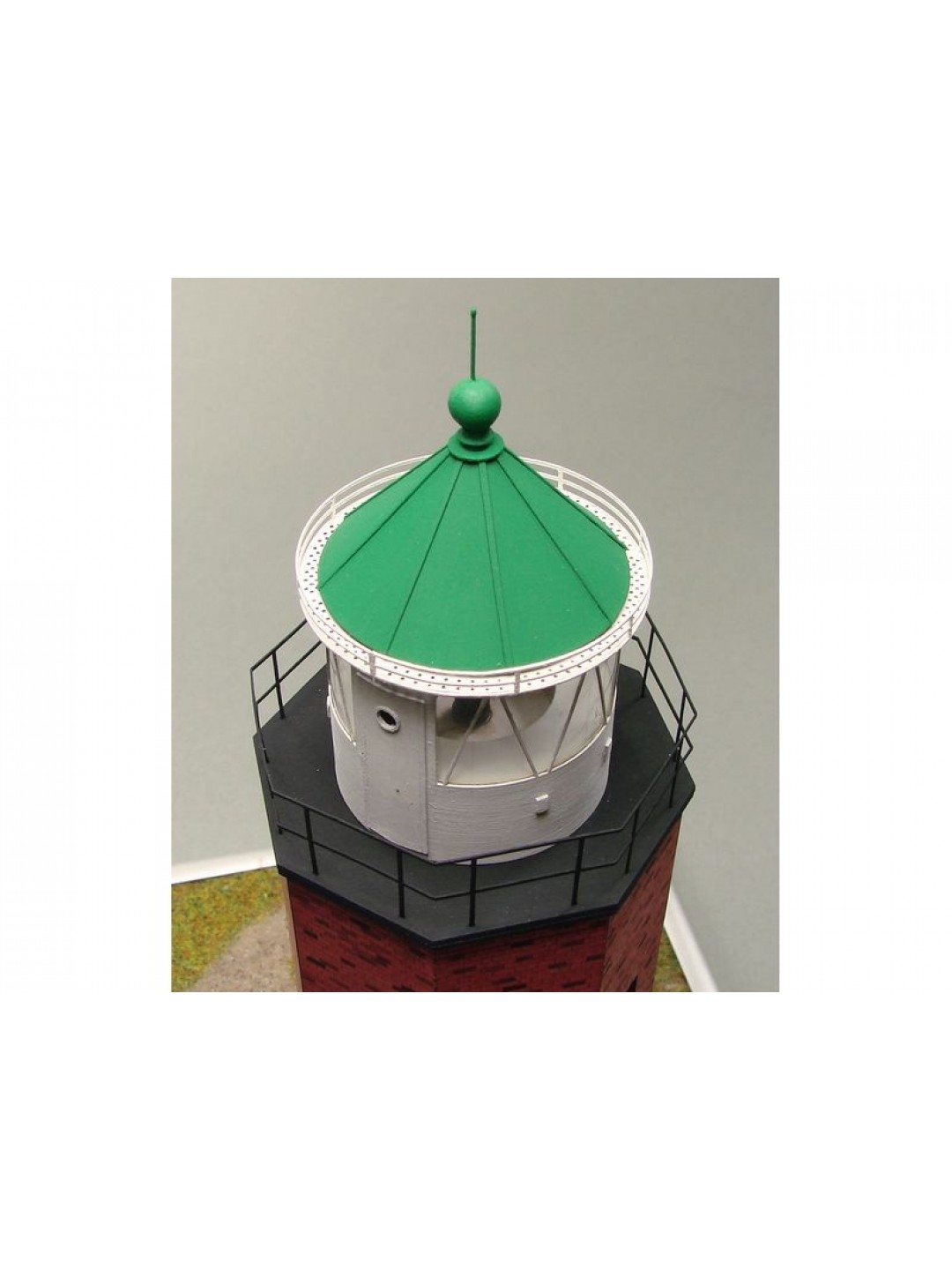 Сборная картонная модель Shipyard маяк Rotes Kliff Lighthouse (№60), 1/87