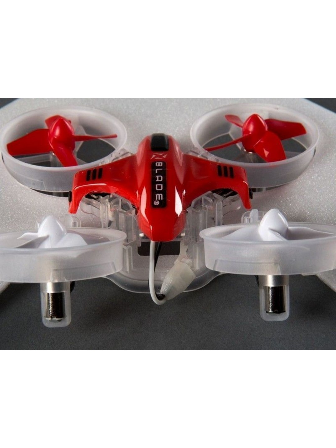Квадрокоптер BLADE Inductrix Switch Air RTF (квадрокоптер-крыло)