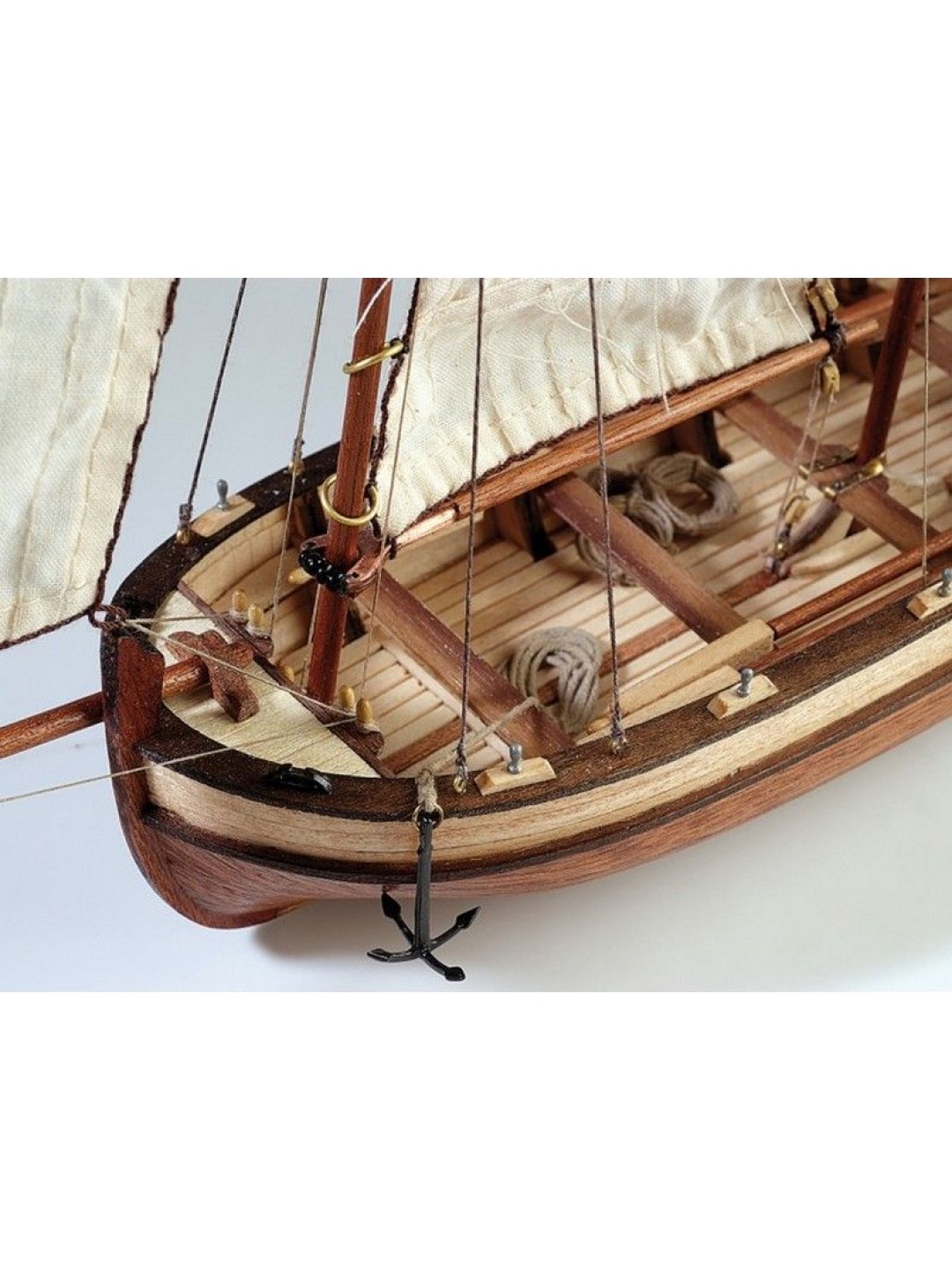 Сборная деревянная модель шлюпки корабля Artesania Latina ENDEAVOUR, 1/50