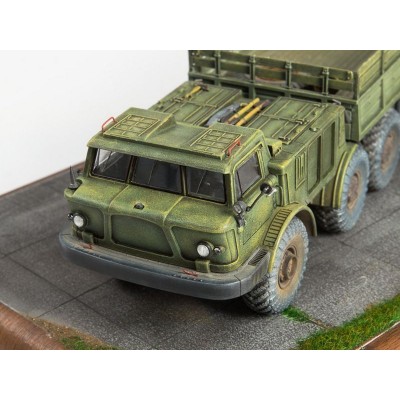 Сборная модель AVD ЗИЛ-135ЛМ бортовой, 1/43