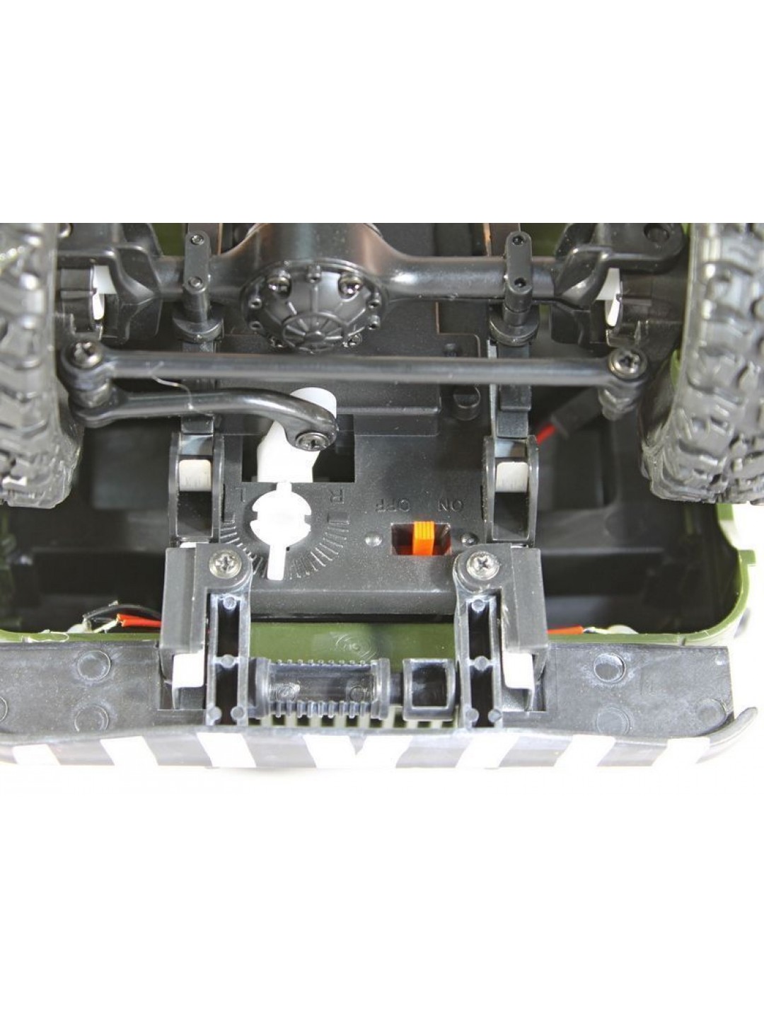 Радиоуправляемая машина MN MODEL ГАЗ-66 грузовая (зеленая) 4WD 2.4G 1/16 RTR