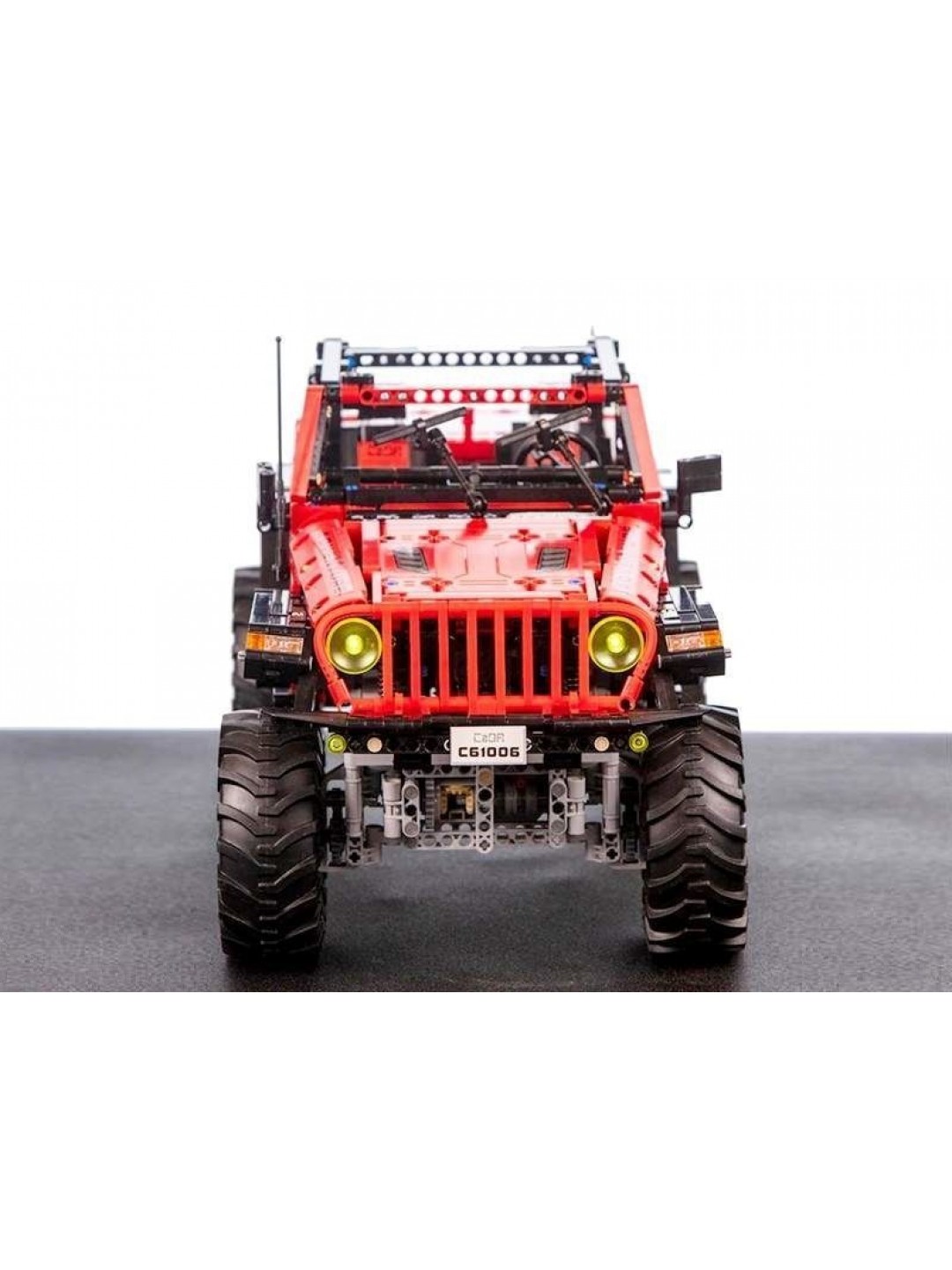 Радиоуправляемый конструктор CADA deTech Jeep Wrangler (1941 деталь)