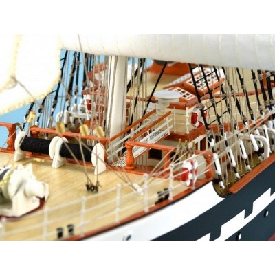 Сборная деревянная модель корабля Artesania Latina BELEM, 1/75