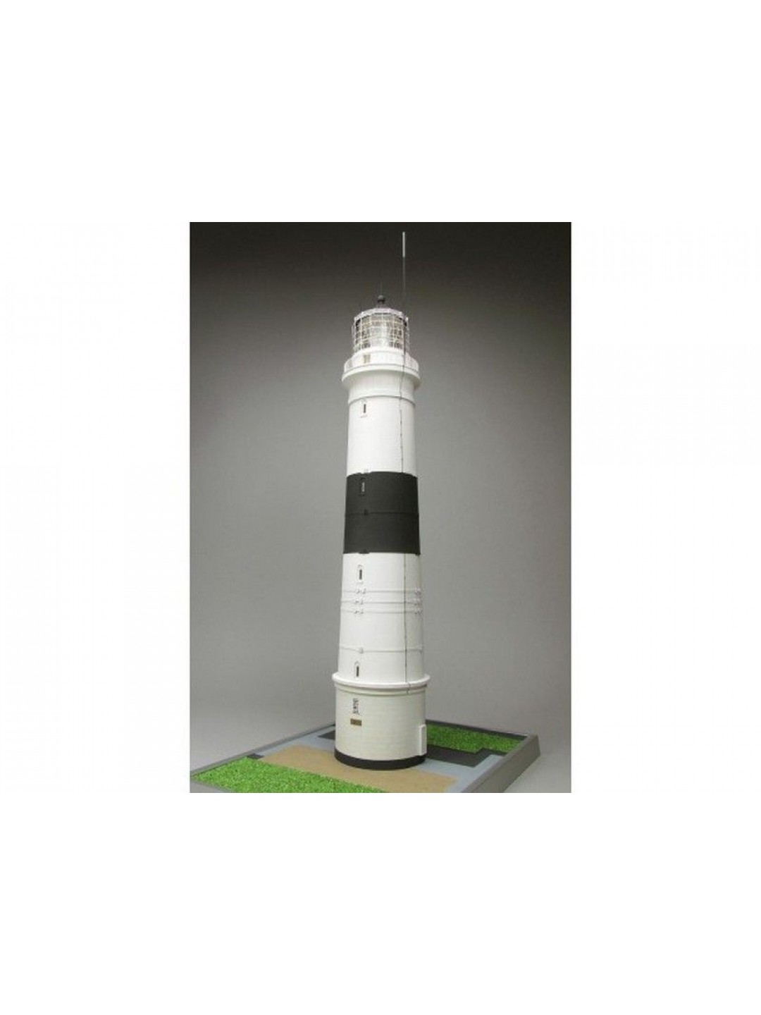 Сборная картонная модель Shipyard маяк Lighthouse Kampen with buildings (№74), 1/87