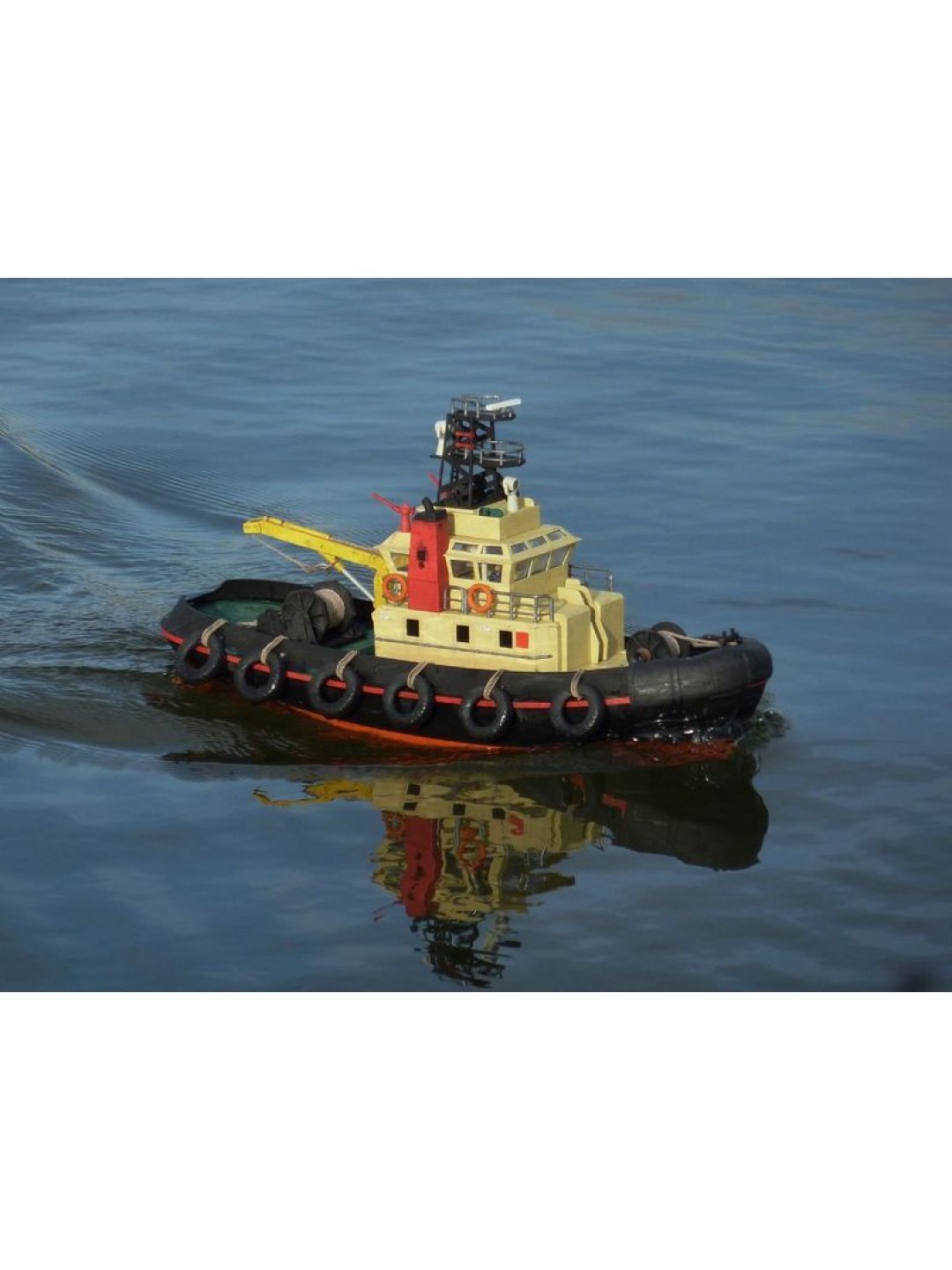 Р/У катер буксир Heng Long Seaport Work Boat 1/20 RTR