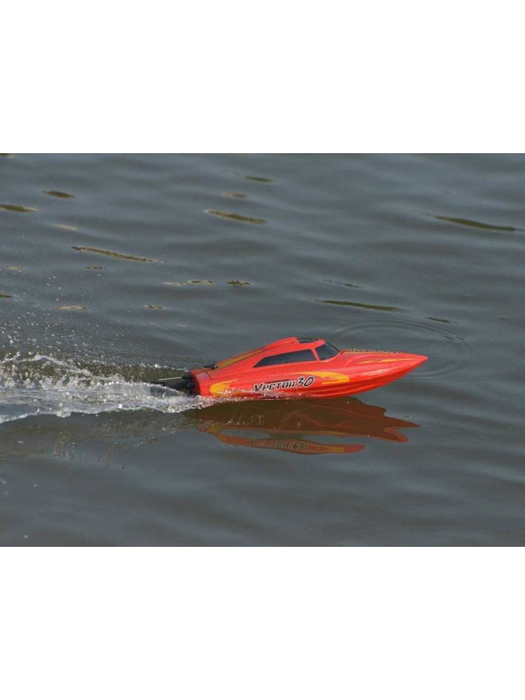 Радиоуправляемый катер Volantex RC Vector 30 красный 2.4G RTR