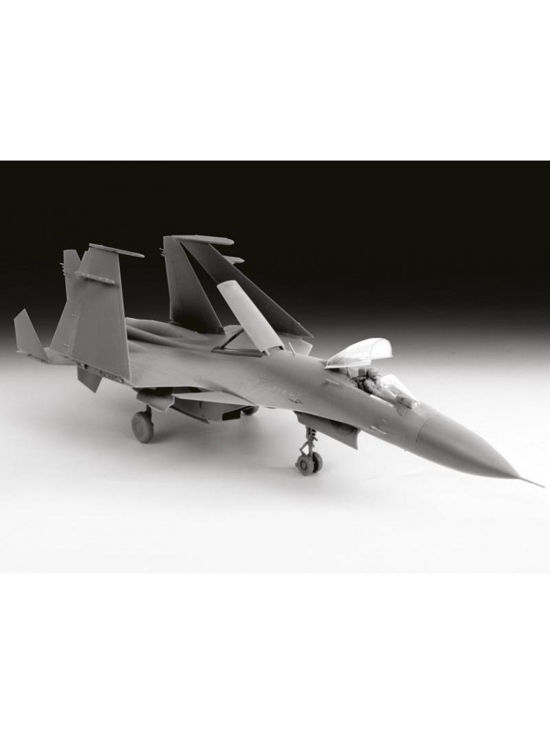Сборная модель ZVEZDA Российский палубный истребитель Су-33, 1/72