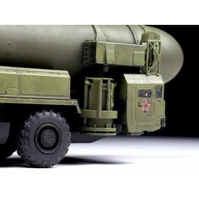 Сборная модель ZVEZDA Российский РКСН "Тополь", 1/72