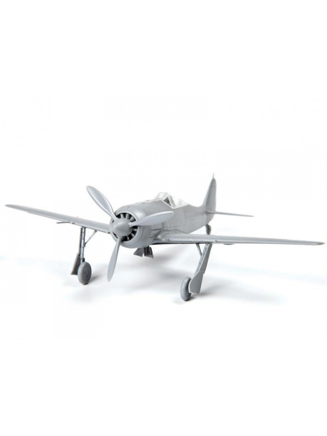Сборная модель ZVEZDA Немецкий истребитель Фокке-Вульф FW-190A4 (сборка без клея), 1/72