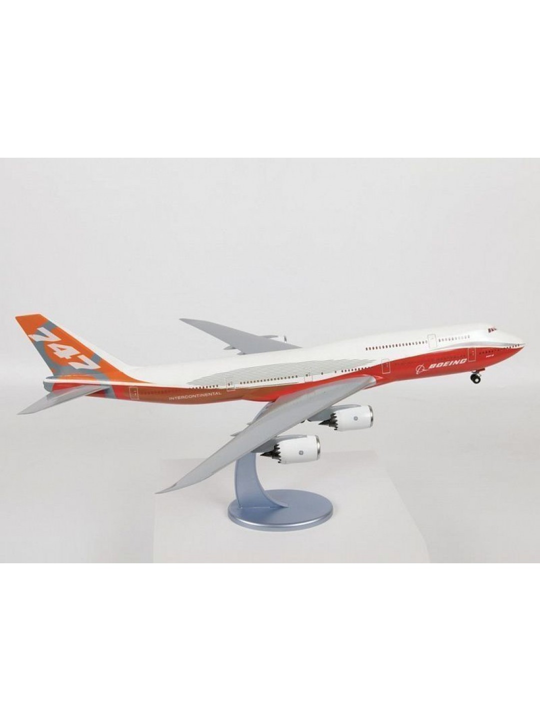 Сборная модель ZVEZDA Пассажирский авиалайнер Боинг 747-8, 1/144