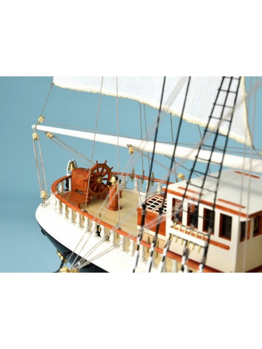Сборная деревянная модель корабля Artesania Latina BELEM, 1/75