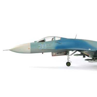 Сборная модель ZVEZDA Советский истребитель Су-27, подарочный набор, 1/72