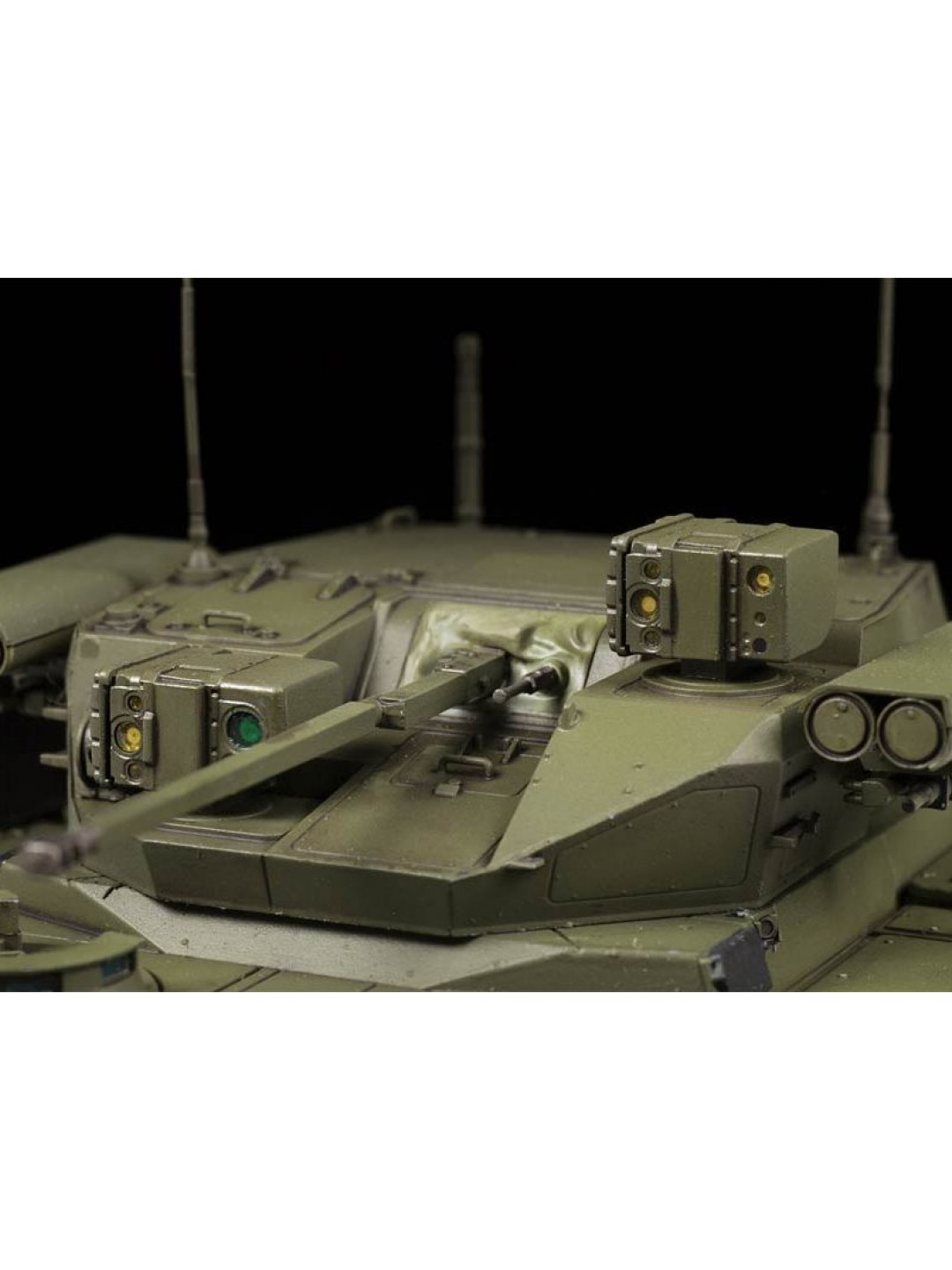 Сборная модель ZVEZDA Российская тяжелая боевая машина пехоты ТБМПТ Т-15 "Армата", 1/35