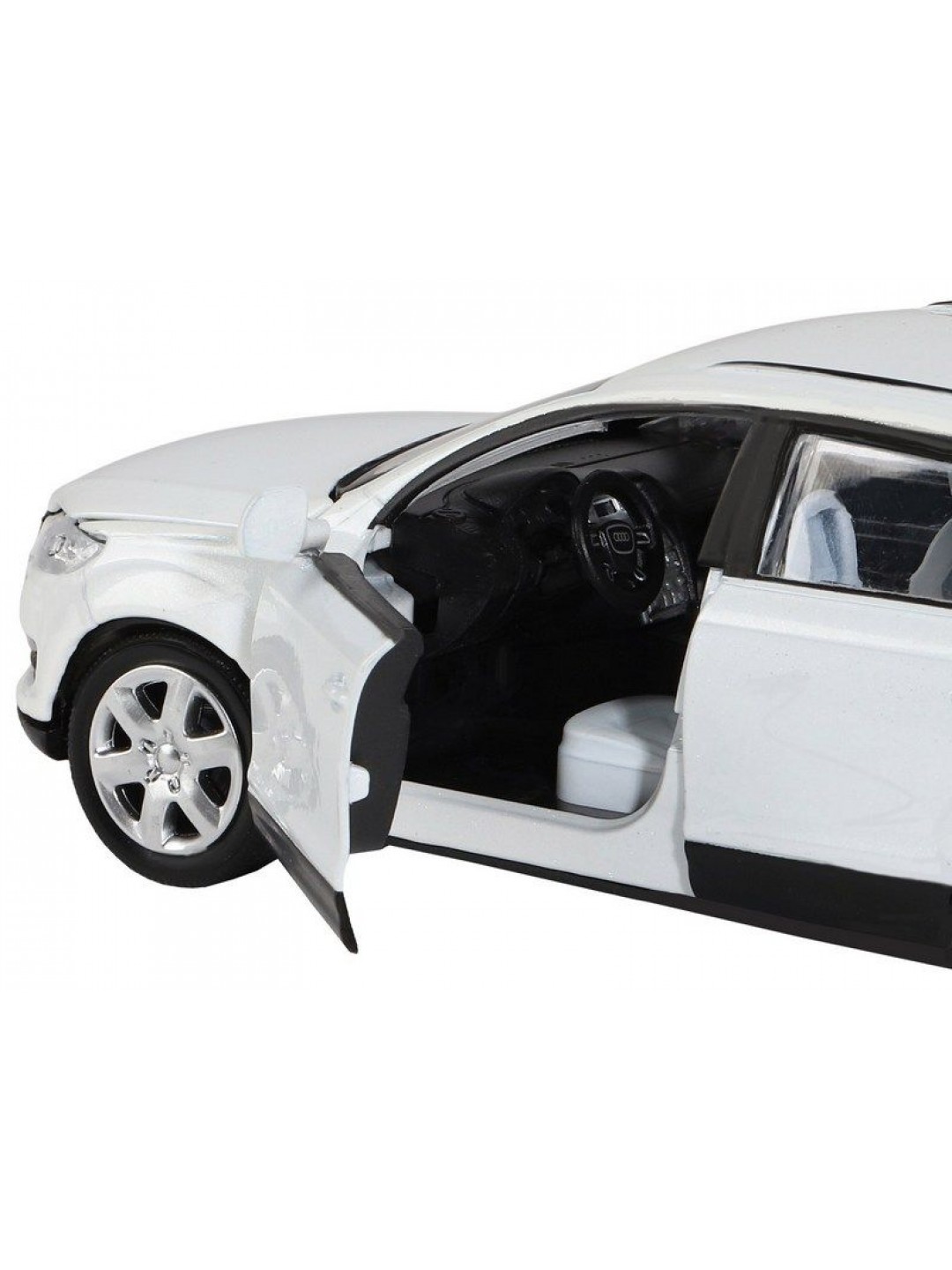 Машина "АВТОПАНОРАМА" Audi Q7, белый, 1/32, свет, звук, инерция, в/к 17,5*13,5*9 см