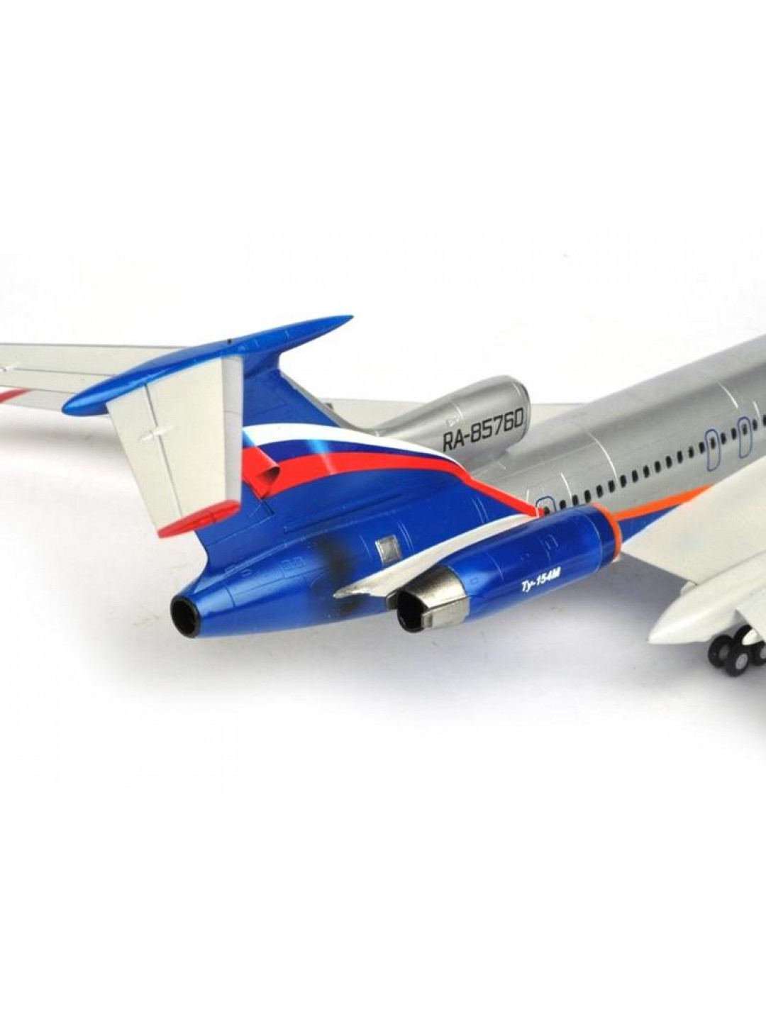 Сборная модель ZVEZDA Российский авиалайнер ТУ-154М, 1/144