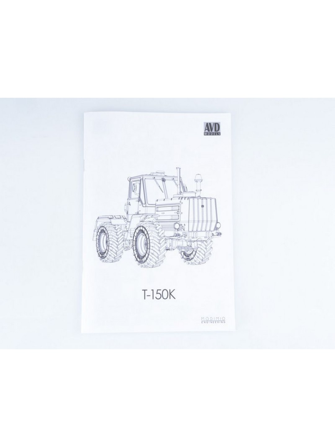 Сборная модель AVD Трактор Т-150К, 1/43