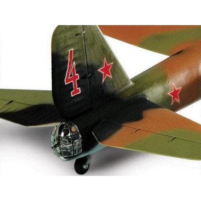 Сборная модель ZVEZDA Советский дальний бомбардировщик ПЕ-8, 1/72