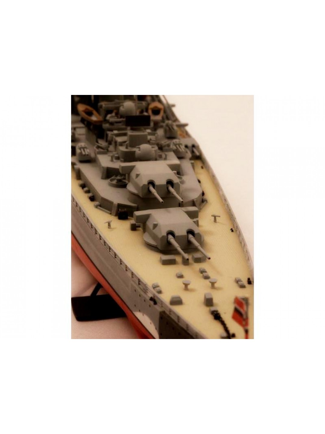 Сборная модель ZVEZDA Немецкий линкор "Бисмарк", 1/400