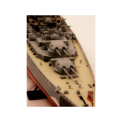Сборная модель ZVEZDA Немецкий линкор "Бисмарк", 1/400